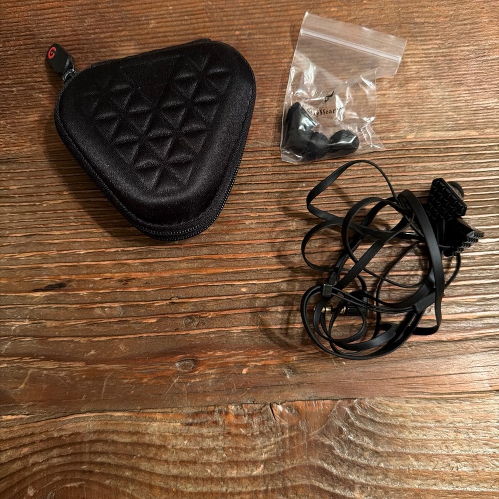 Beats by Dr. Dre Lady Gaga Heartbeats High Performance In-Ear Headphones NWOB
